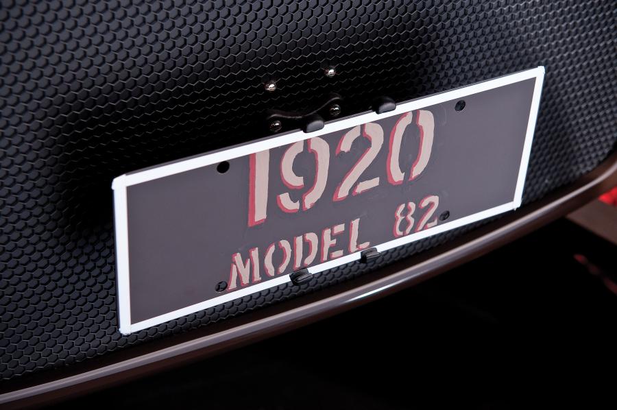  Detroit Electric Model 82 Brougham 1920 года  (фото 8 из 19)